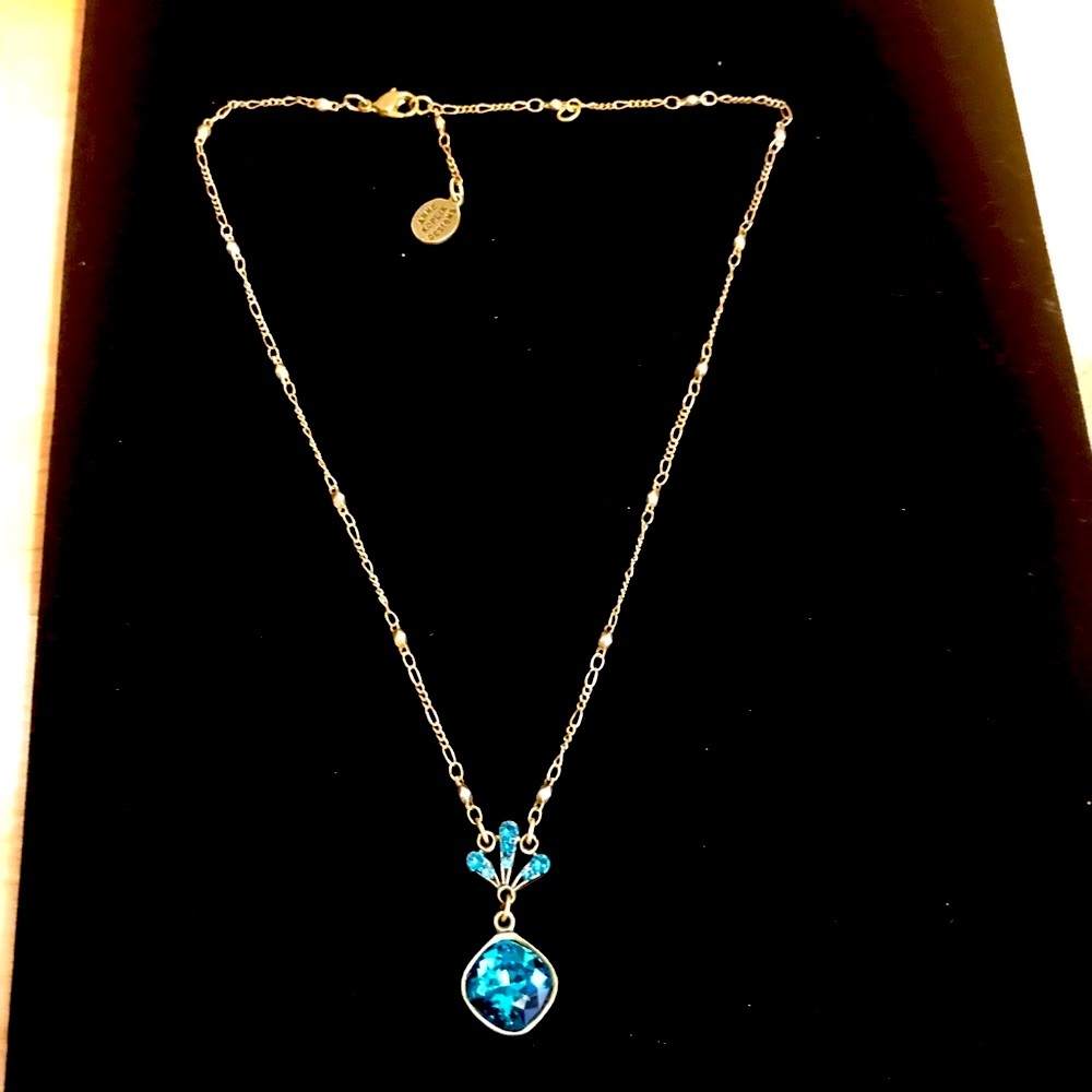 BLING beauty! Stunning Swarovski crystal